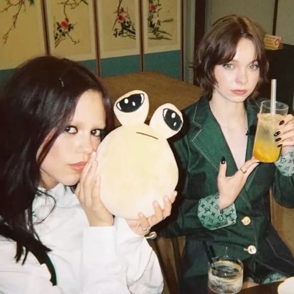 Jenna & Emma
