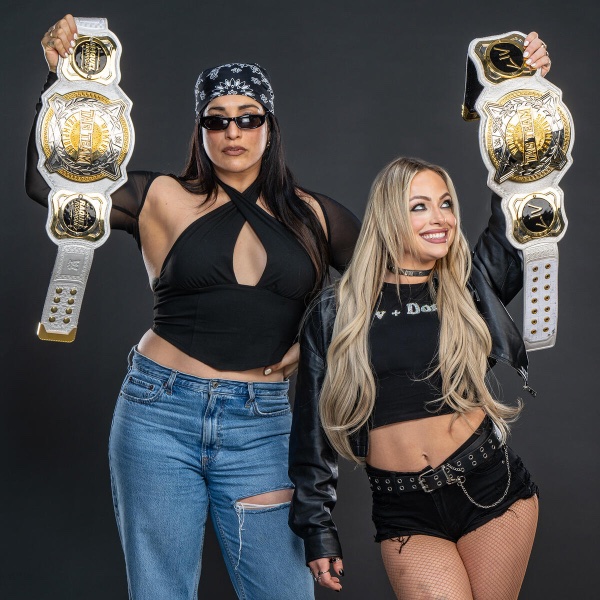 Raquel Rodriguez and Liv Morgan