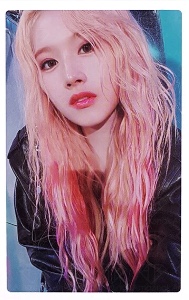 pink hair sana
