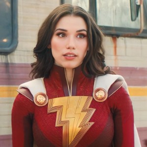 Mary Bromfield (Mary Marvel)