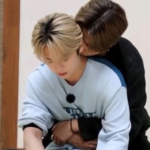 neck kiss