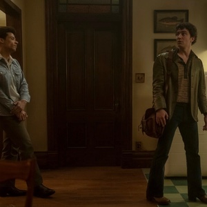 2x05 "Don't Be Afraid, Just Start the Tape"
