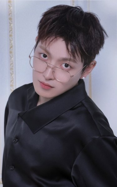 Hongjoong ateez