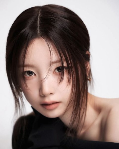 Yeonhee rocket punch