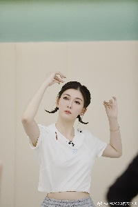 李彩华