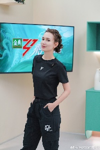 卢靖姗