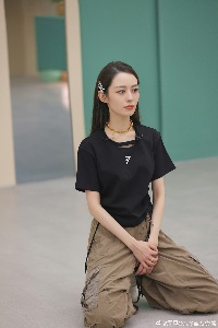 吉娜爱丽丝
