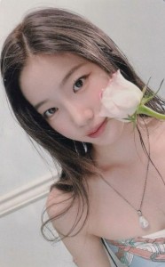 kazuha (weverse pob ver.)
