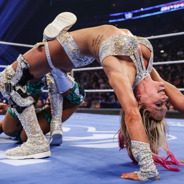 Charlotte Flair – Figure 8