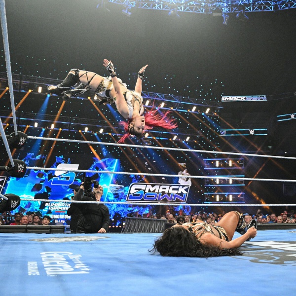 Iyo Sky – Over The Moonsault