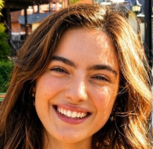 Ava Yaman