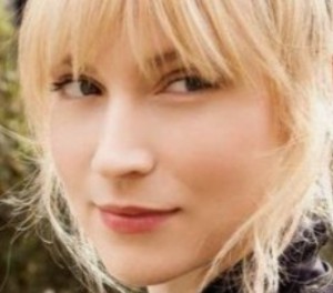 Beth Riesgraf