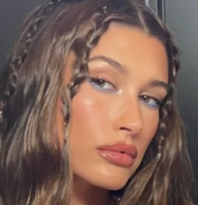 Hailey Bieber