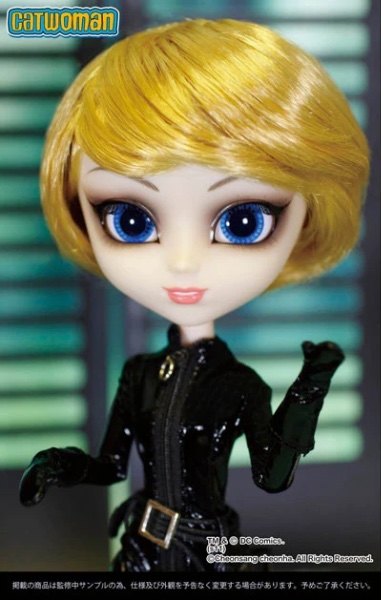 Catwoman (Japan version)