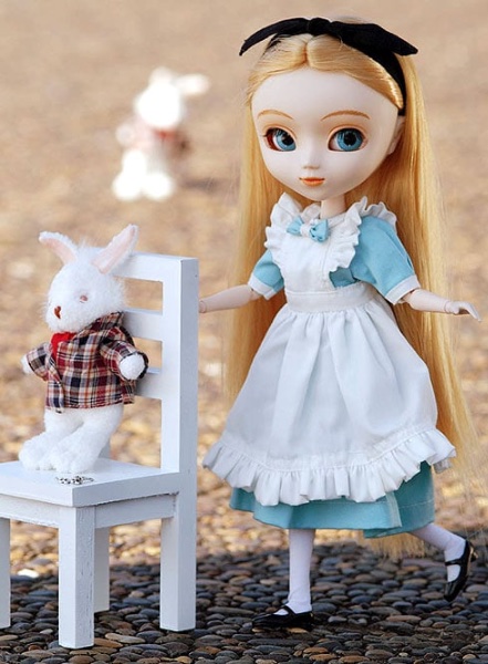 Fantastic Alice