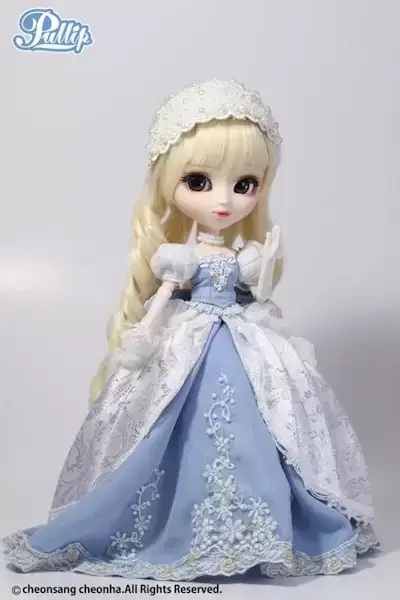 Princess Dahlia Cinderella