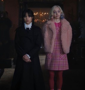 Visiting each other during the season 1 break