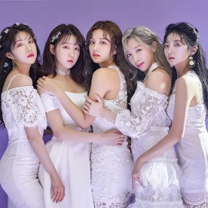Between Us by Laboum